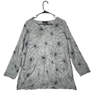Comfy USA Floral Tunic Top XS Textured Knit Oversized Minimalist Lagenlook Artsy